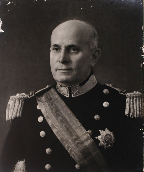FOTOGRAFIA OFICIAL DO ALMIRANTE AMÃ‰RICO TOMÃS.