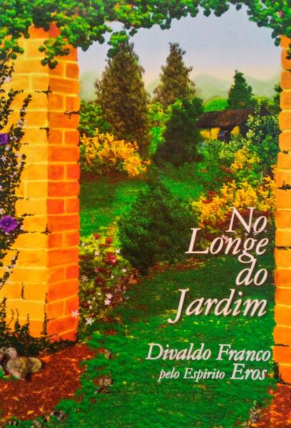NO LONGE DO JARDIM.