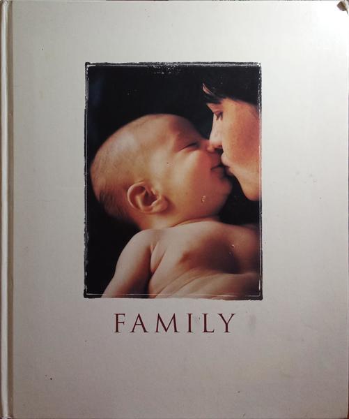 FAMILY, A CELEBRATION OF HUMANITY.