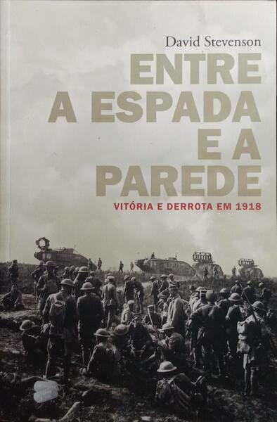 ENTRE A ESPADA E A PAREDE.