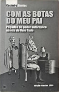COM AS BOTAS DO MEU PAI.