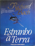ESTRANHO À TERRA.