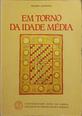 EM TORNO DA IDADE MÉDIA.