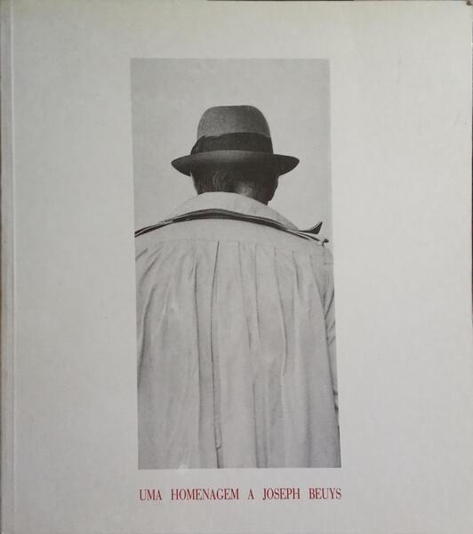 HOMENAGEM (UMA) A JOSEPH BEUYS.
