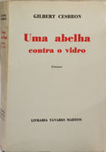 UMA ABELHA CONTRA O VIDRO.